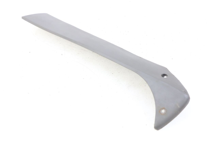 photo de RIGHT LOWER SIDE PANEL SUZUKI CP 80 (1985 - 1996) - Technical close-up