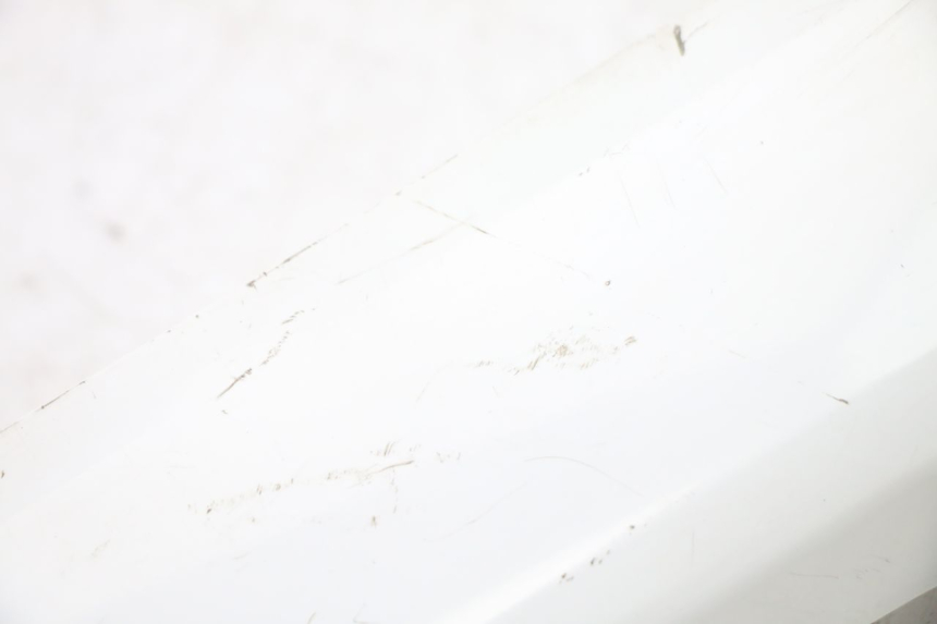 photo de RIGHT LOWER SIDE PANEL SYM FIDDLE 3 III 125 (2014 - 2020) - Technical close-up