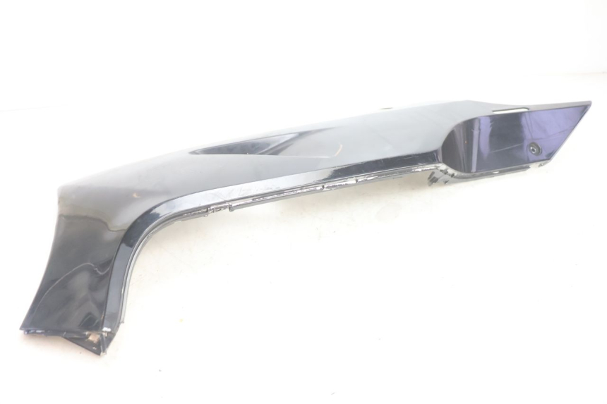 photo de RIGHT BELLY PANEL HONDA FJS SILVER WING SILVERWING 400 (2005 - 2008) - Surface and material condition