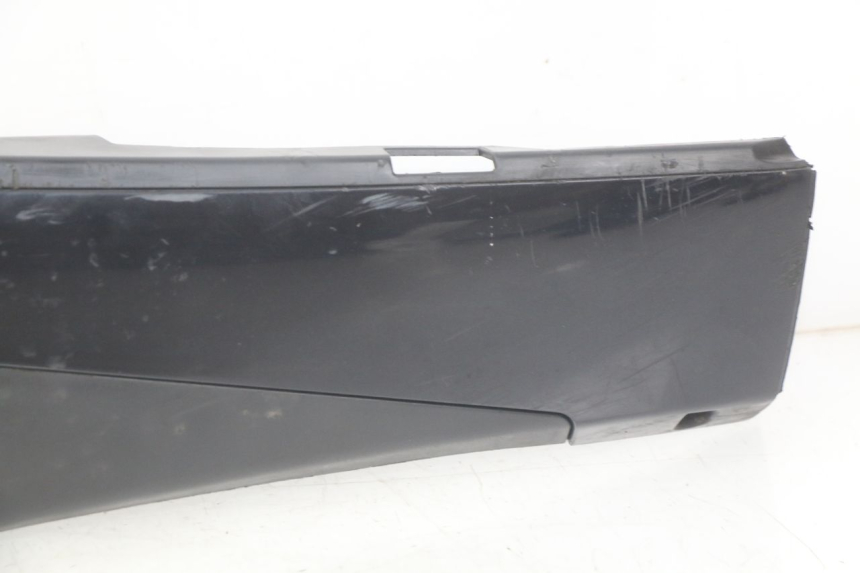 photo de RIGHT LOWER SIDE PANEL PIAGGIO FLY 4T 50 (2013 - 2017) - Additional view of the item