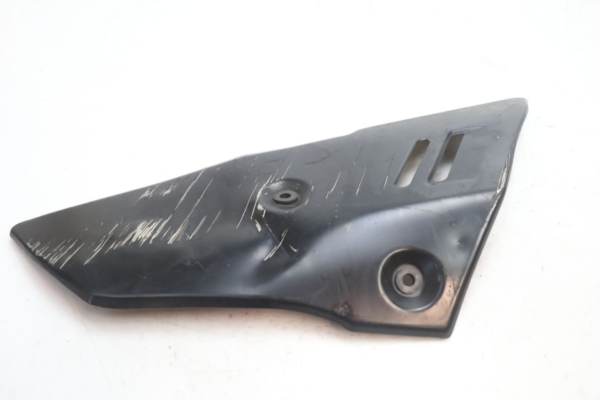 photo de RIGHT BELLY PANEL SUZUKI GSR 600 (2005 - 2012) - Alternative perspective