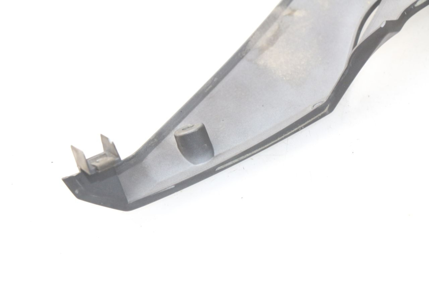 photo de RIGHT BELLY PANEL SYM GTS EFI ABS 125 (2012 - 2016) - Zoom on usage condition