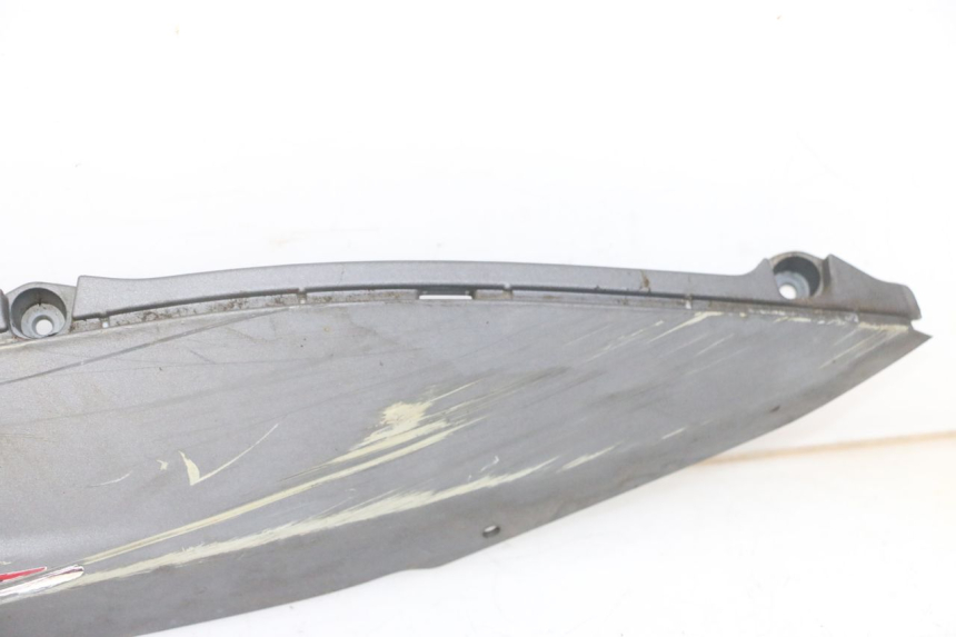 photo de RIGHT LOWER SIDE PANEL SYM JET 14 4T 50 (2018 - 2022) - Additional view of the item