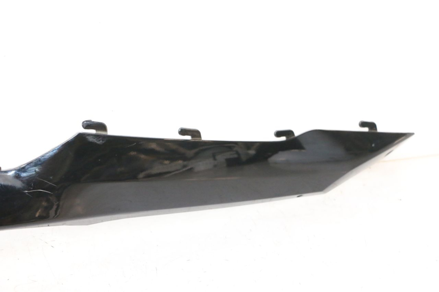 photo de RIGHT BELLY PANEL RIDE JUMP 2T 50 (2012 - 2017) - Fixing points details