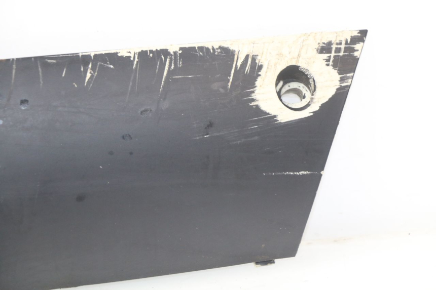 photo de RIGHT LOWER SIDE PANEL PEUGEOT KISBEE 2T 50 (2010 - 2017) - Alternative perspective