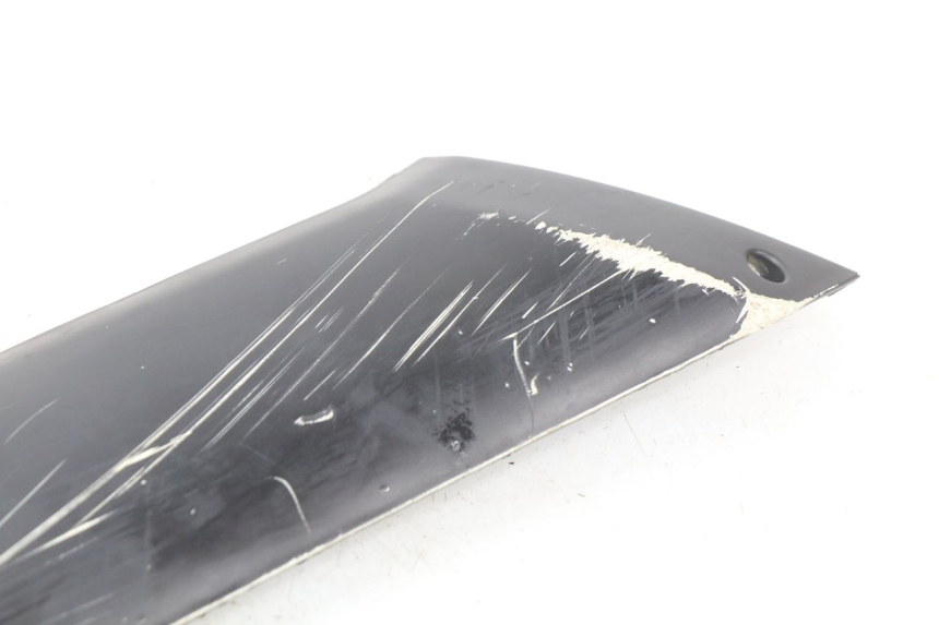 photo de RIGHT LOWER SIDE PANEL PEUGEOT KISBEE 4T 50 (2018 - 2022) - Zoom on usage condition