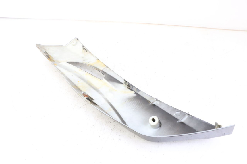 photo de RIGHT BELLY PANEL LONGJIA SHARPY 125 (2020 - 2024) - Zoom on usage condition