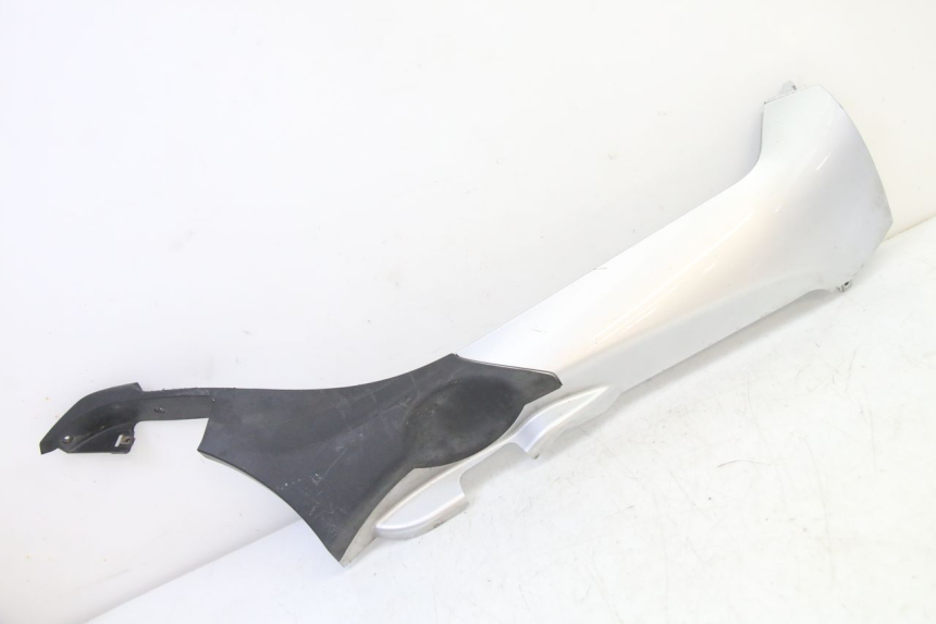 photo de RIGHT LOWER SIDE PANEL PIAGGIO MP3 500 (2014 - 2017) - Main view
