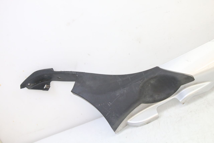 photo de RIGHT LOWER SIDE PANEL PIAGGIO MP3 500 (2014 - 2017) - Component detail
