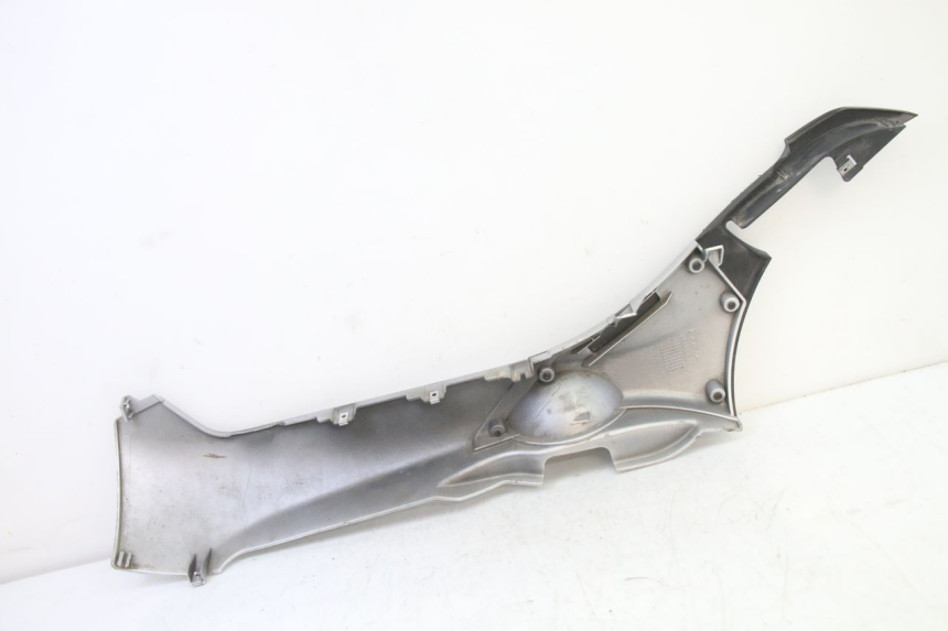 photo de RIGHT LOWER SIDE PANEL PIAGGIO MP3 500 (2014 - 2017) - Product overview