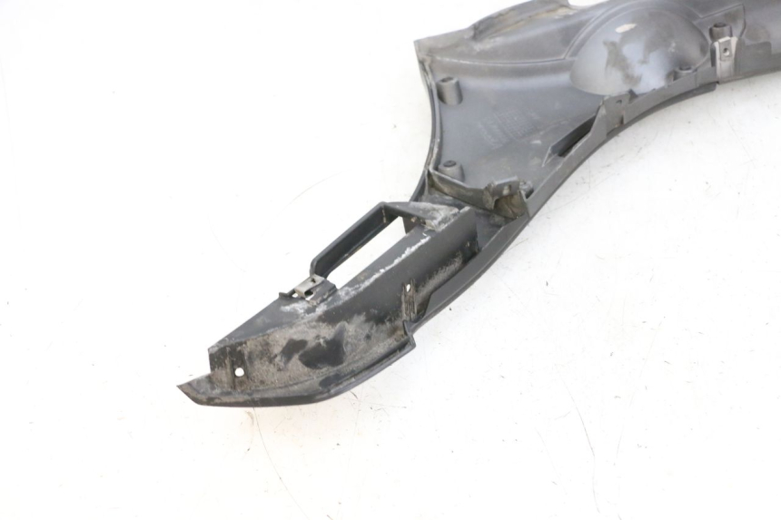 photo de RIGHT BELLY PANEL PIAGGIO MP3 500 (2016 - 2018) - Alternative perspective