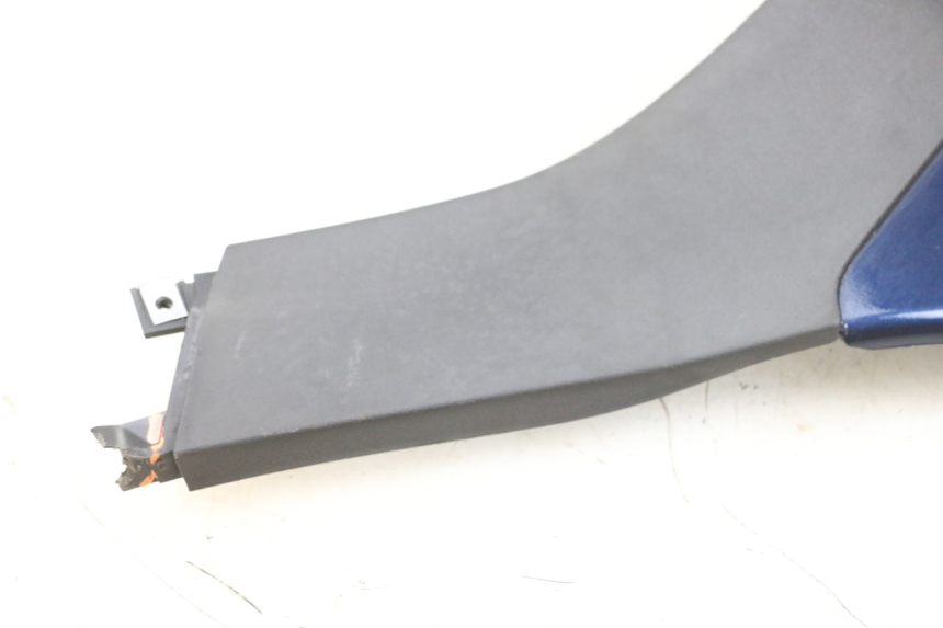 photo de RIGHT BELLY PANEL PIAGGIO MP3 RL 250 (2006 - 2010) - Component detail