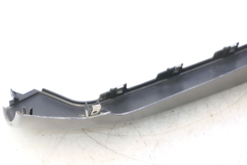 photo de RIGHT BELLY PANEL PIAGGIO MP3 500 (2016 - 2018) - Supplementary product photo