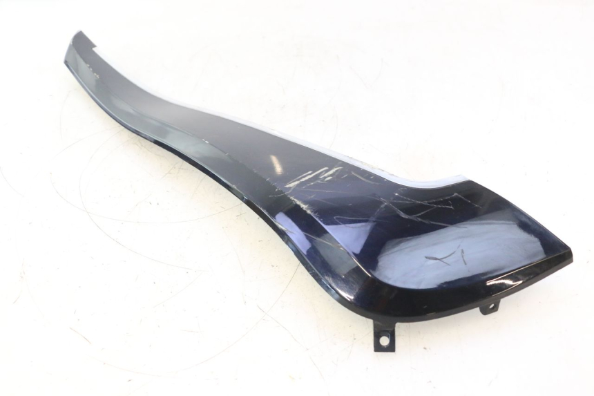 photo de RIGHT BELLY PANEL KYMCO LIKE 4T 50 (2019 - 2025) - Distinctive features