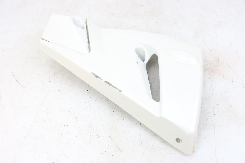 photo de RIGHT BELLY PANEL MOTO GUZZI NORGE 8V GT 1200 (2011 - 2016) - Component detail