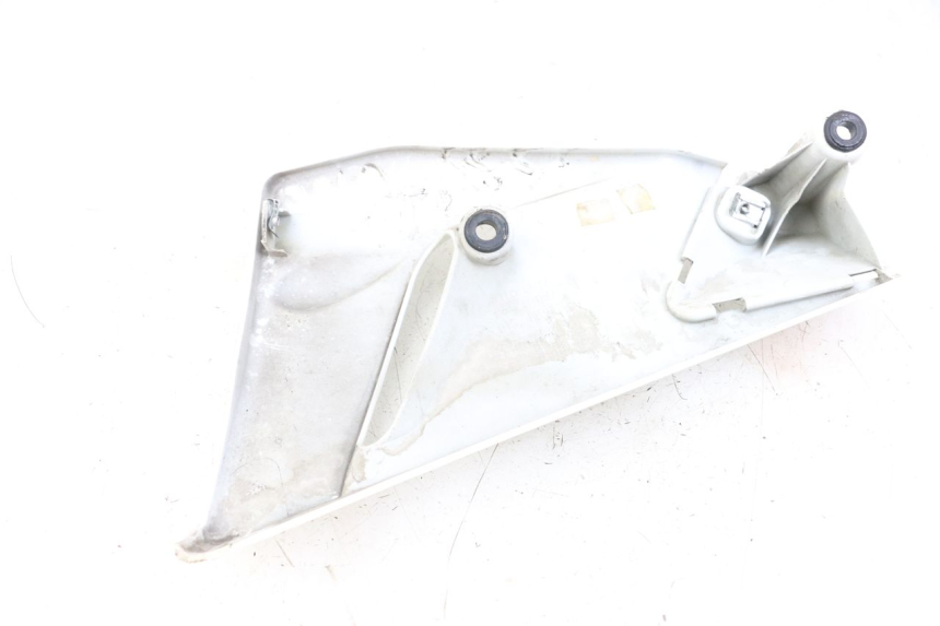 photo de RIGHT BELLY PANEL MOTO GUZZI NORGE 8V GT 1200 (2011 - 2016) - Alternative perspective