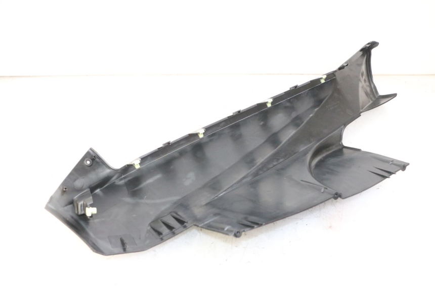 photo de RIGHT BELLY PANEL PEUGEOT SATELIS 125 (2013 - 2018) - Component detail