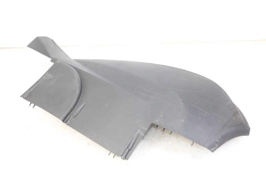 photo de RIGHT BELLY PANEL PEUGEOT SATELIS 125 (2013 - 2018) - Surface and material condition