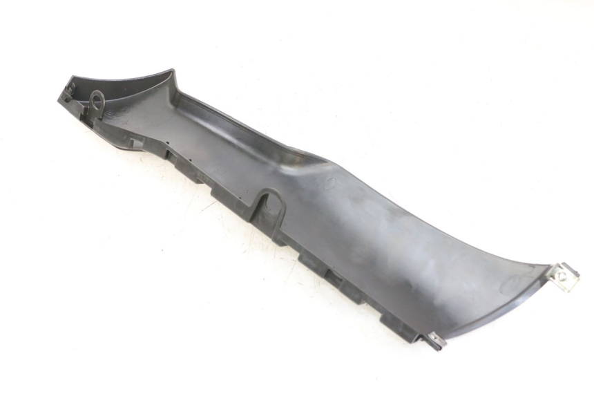 photo de RIGHT BELLY PANEL PIAGGIO NRG POWER PUREJET 50 (2018 - 2021) - Technical close-up