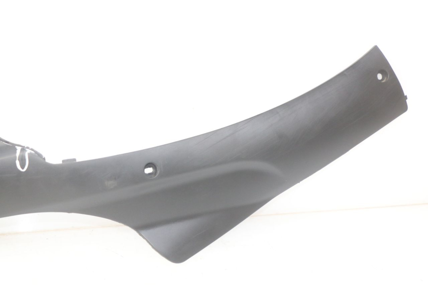 photo de RIGHT LOWER SIDE PANEL TNT MOTOR ROMA 10' 4T 50 (2019 - 2022) - Surface and material condition