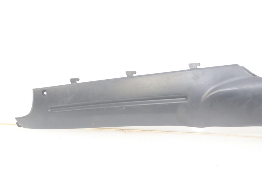 photo de RIGHT LOWER SIDE PANEL TNT MOTOR ROMA 10' 4T 50 (2019 - 2022) - Surface and material condition