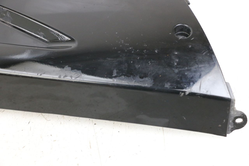 photo de RIGHT LOWER SIDE PANEL DAELIM S3 125 (2010 - 2017) - Alternative perspective