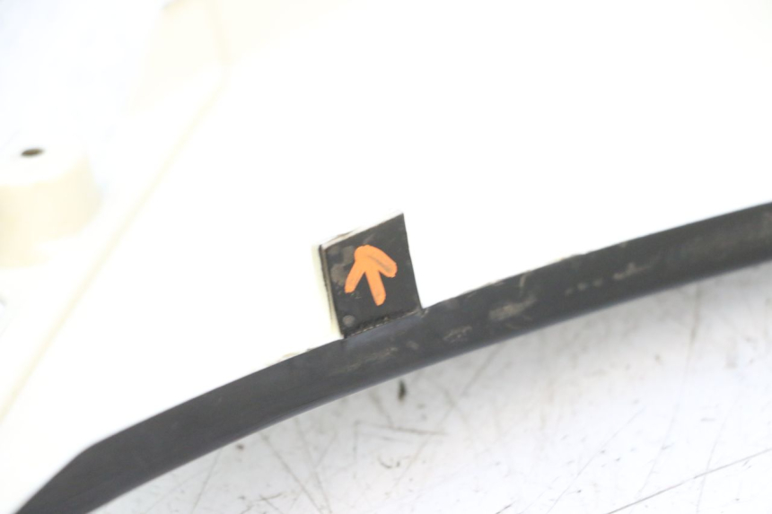 photo de RIGHT BELLY PANEL BAIKU SAKURA 1 (2021 - 2025) - Surface and material condition