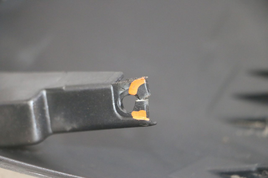 photo de RIGHT BELLY PANEL PEUGEOT SATELIS 125 (2013 - 2018) - Markings and original references