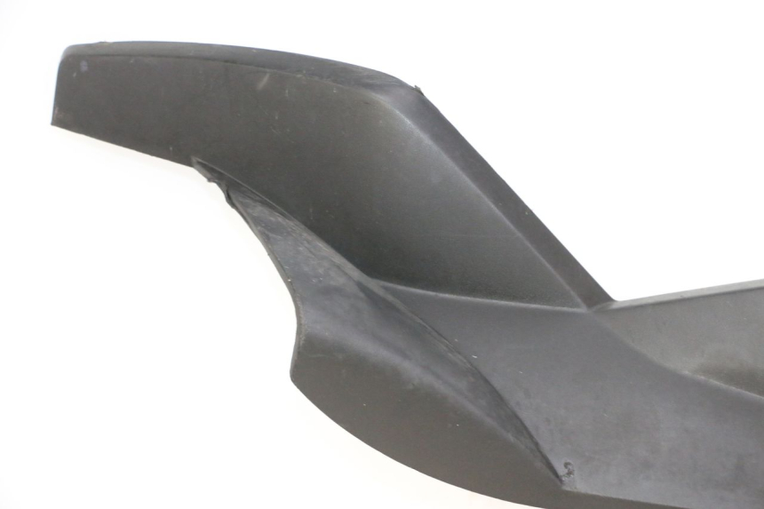 photo de RIGHT LOWER SIDE PANEL PEUGEOT SATELIS 125 (2006 - 2009) - High-resolution close-up