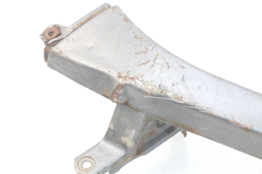 photo de RIGHT BELLY PANEL PEUGEOT SC 50 (1988 - 1992) - Fixing points details