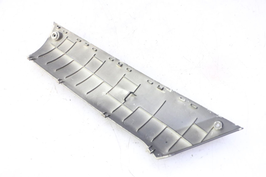 photo de RIGHT BELLY PANEL PEUGEOT STREETZONE I NAKED 2T 50 (2018 - 2020) - Zoom on usage condition