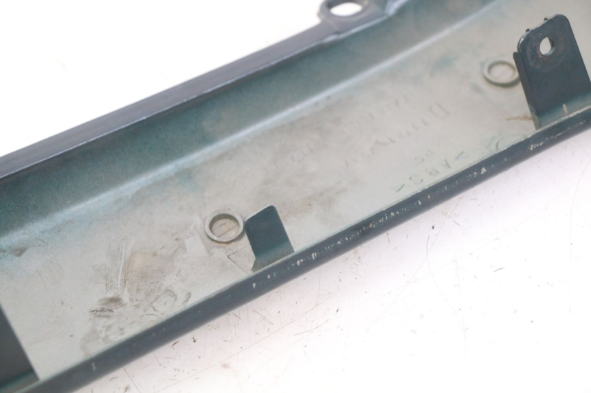 photo de RIGHT LOWER SIDE PANEL PEUGEOT SV 125 (1991 - 1994) - Technical close-up