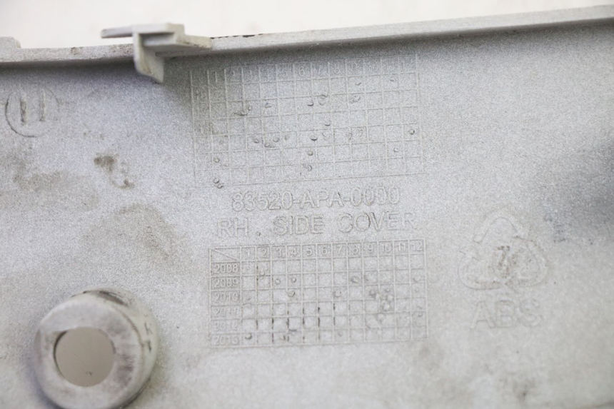 photo de RIGHT BELLY PANEL PEUGEOT TWEET PRO EFI 4T 50 (2021 - 2022) - Component zoom