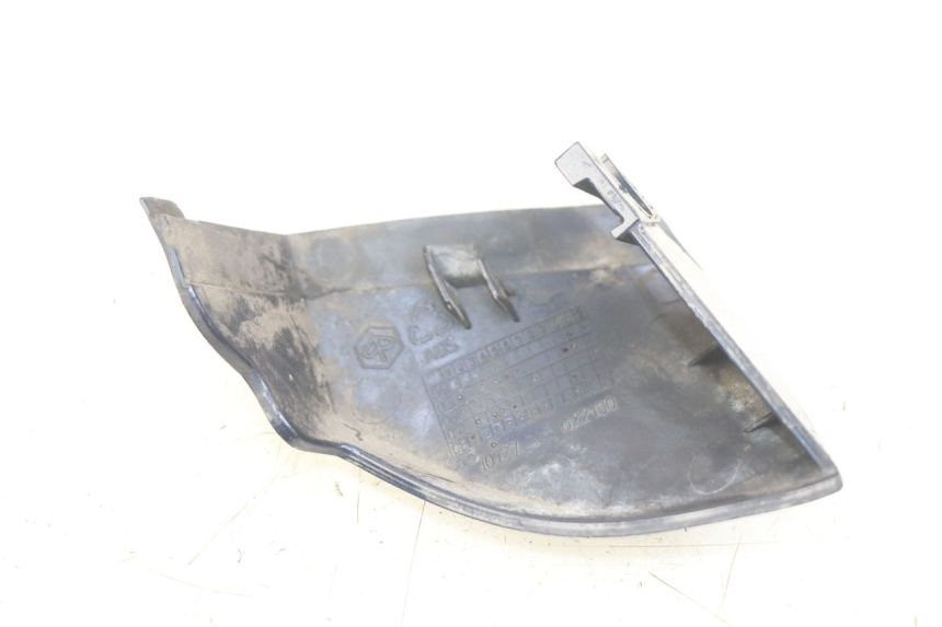 photo de RIGHT LOWER SIDE PANEL PIAGGIO VESPA LXV 125 (2006 - 2009) - Alternative perspective