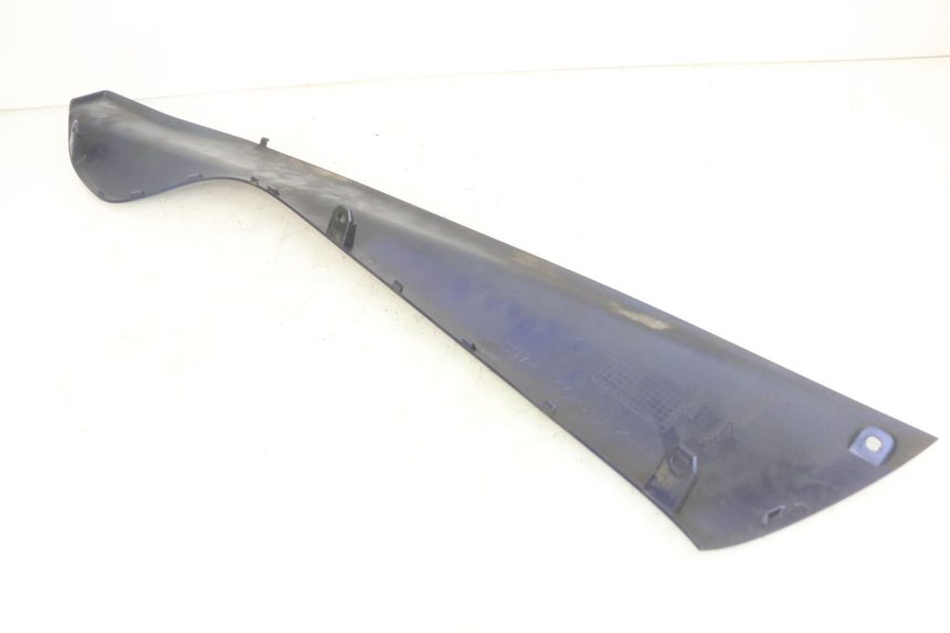 photo de RIGHT LOWER SIDE PANEL YAMAHA YP MAJESTY 400 (2004 - 2008) - Component detail