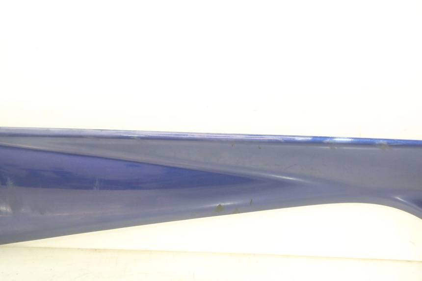 photo de RIGHT LOWER SIDE PANEL YAMAHA YP MAJESTY 400 (2004 - 2008) - Additional view of the item