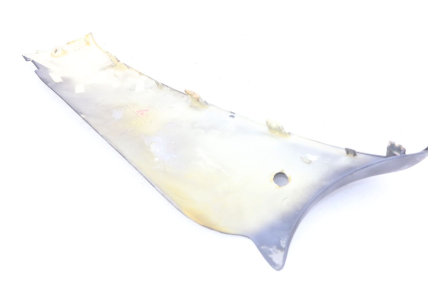 photo de RIGHT LOWER SIDE PANEL YIYING YY50QT-10 50 (2007 - 2022) - Zoom on usage condition