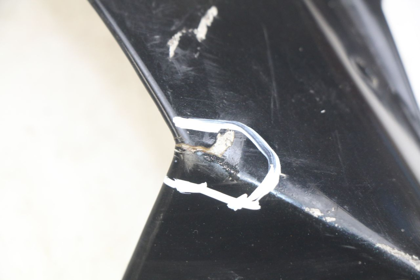 photo de RIGHT LOWER SIDE PANEL YAMAHA YZF R1 1000 (2007 - 2008) - Markings and original references