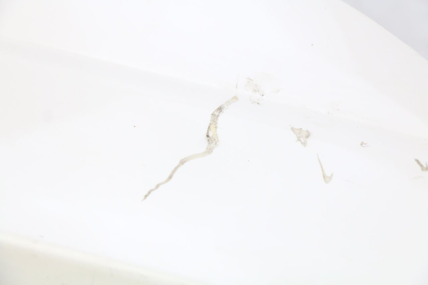 photo de LOWER PART OF THE BODY PEUGEOT E-VIVACITY 1 (2012 - 2018) - Detailed visual inspection