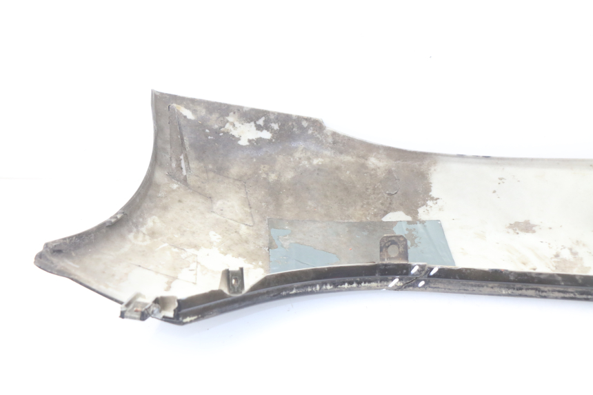 photo de LEFT LOWER FAIRING JONWAY AZTRAL 125 (2008 - 2017) - Focus on structure