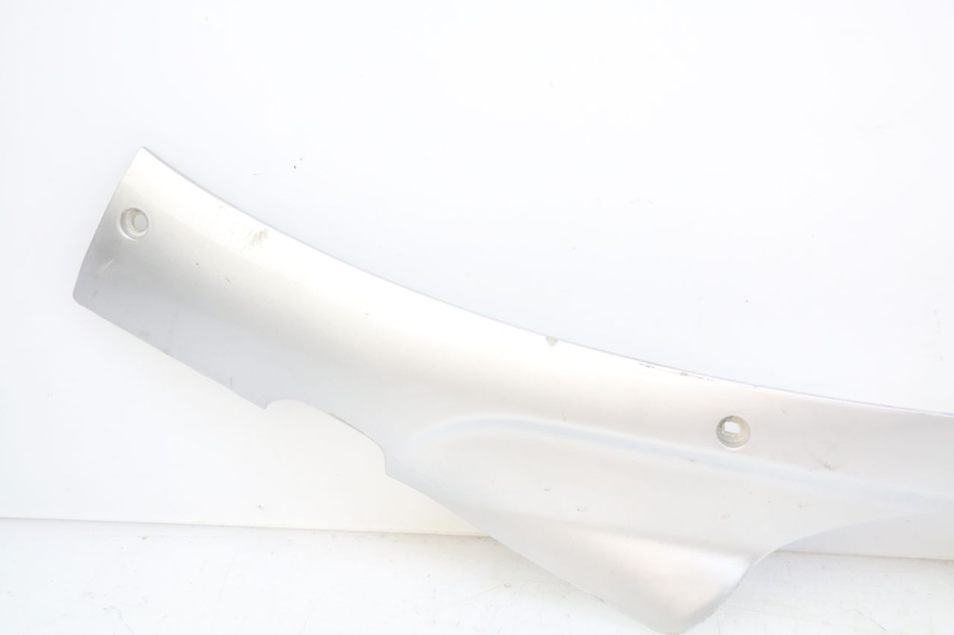 photo de LEFT LOWER FAIRING BAOTIAN BT 49 QT-9 50 (2006 - 2010) - Fixing points details