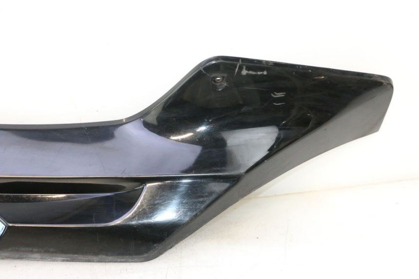 photo de LEFT BELLY PANEL SUZUKI BURGMAN EXECUTIVE ABS 650 (2006 - 2012) - Detailed visual inspection