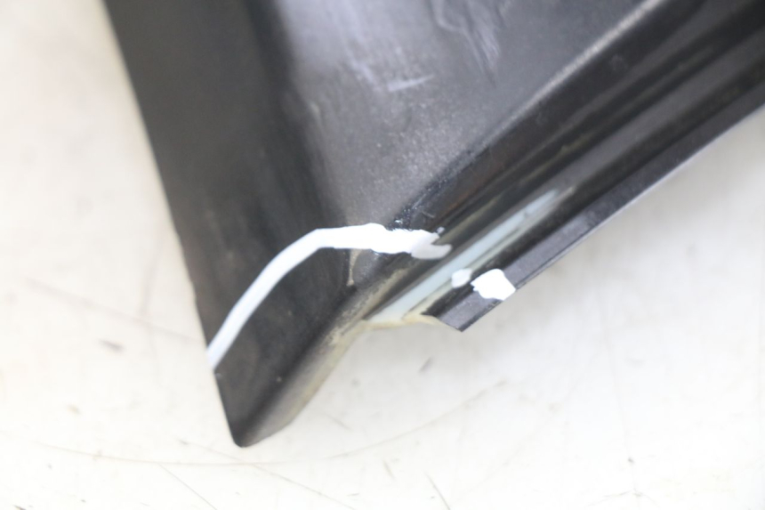 photo de LEFT LOWER FAIRING PEUGEOT CITYSTAR 125 (2011 - 2017) - Additional view of the item