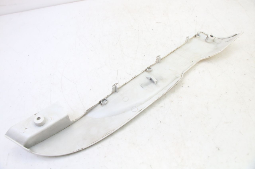 photo de LEFT LOWER FAIRING SYM FIDDLE 3 III 125 (2014 - 2020) - Surface and material condition