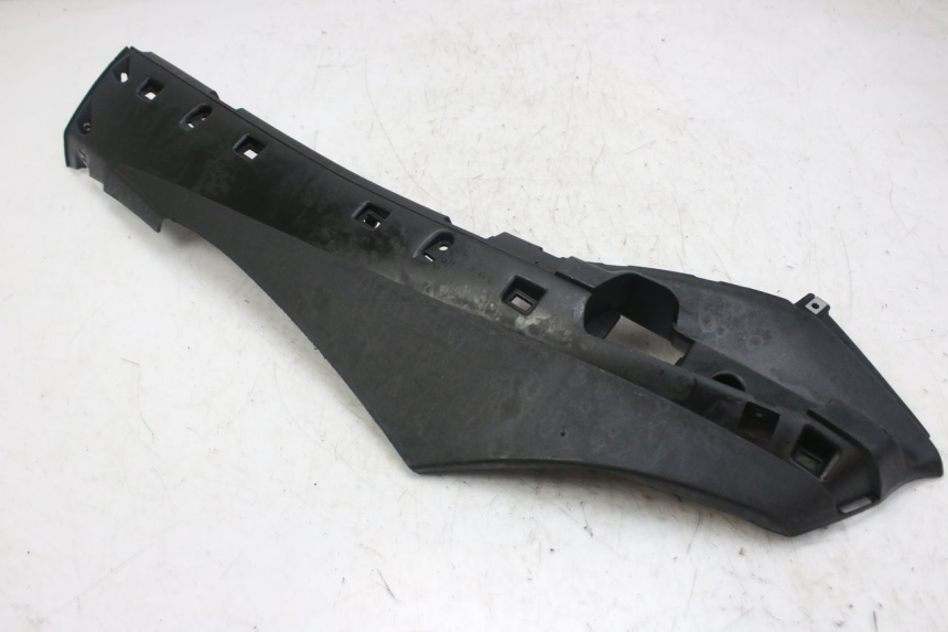 photo de LEFT LOWER FAIRING PIAGGIO FLY 4T 50 (2013 - 2017) - Product overview