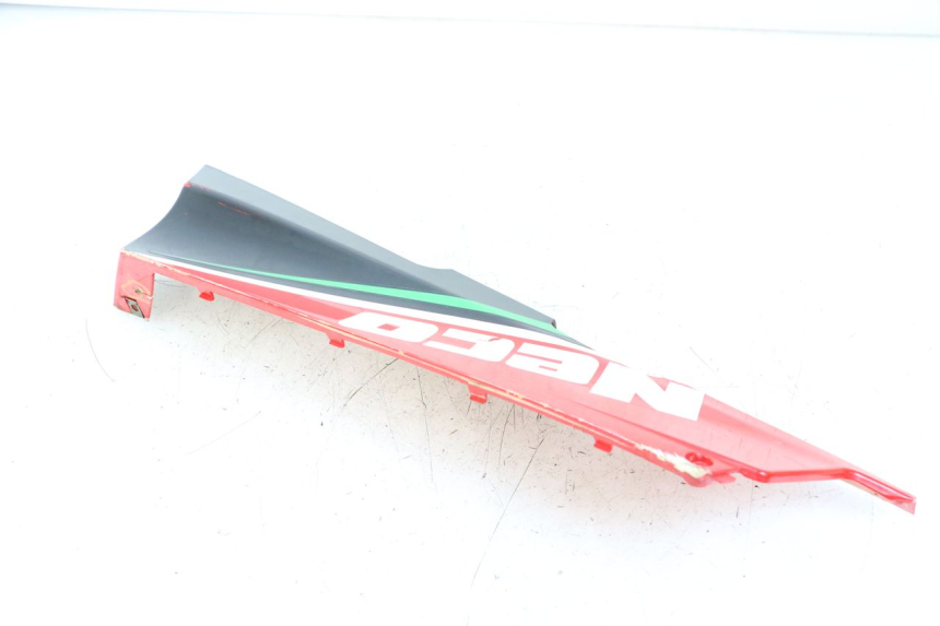 photo de LEFT BELLY PANEL NECO GPX LC 2T 50 (2014 - 2018) - Fixing points details