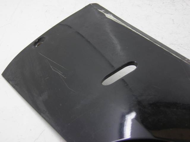 photo de LEFT BELLY PANEL HONDA FES PANTHEON 125 (2003 - 2007) - Fixing points details