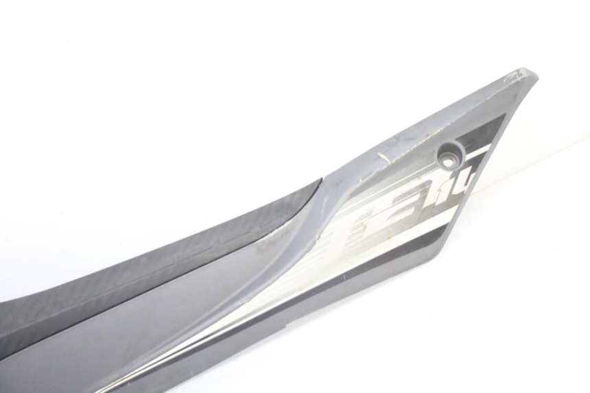 photo de LEFT LOWER FAIRING SYM JET 14 4T 50 (2018 - 2022) - Zoom on usage condition