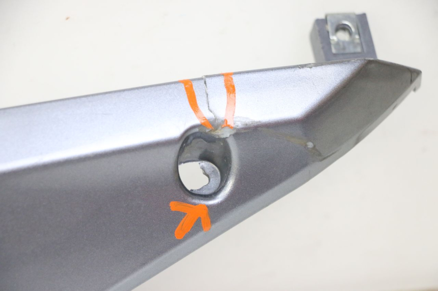 photo de LEFT BELLY PANEL SYM JOYMAX 125 (2010 - 2017) - High-resolution close-up