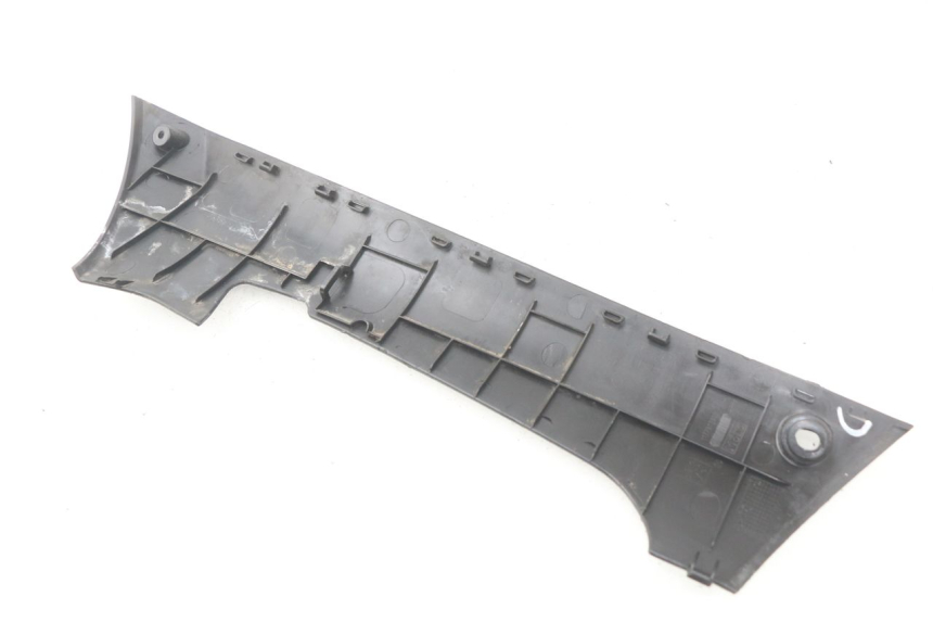 photo de LEFT LOWER FAIRING PEUGEOT KISBEE 2T 50 (2010 - 2017) - Alternative perspective